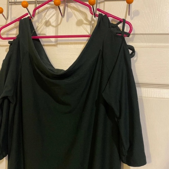 Love Ari NWOT Green Bodycon Dress Size 2X - Picture 2 of 8